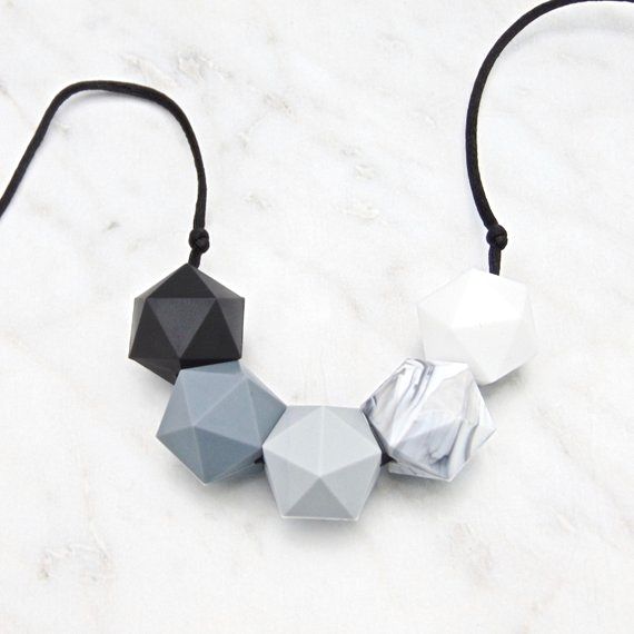 Lou Lou Teething Necklace in Monochrome