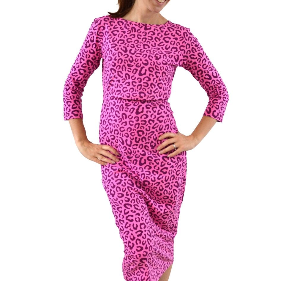 <!-- 099 -->Midi Breastfeeding Dress in Pink Leopard