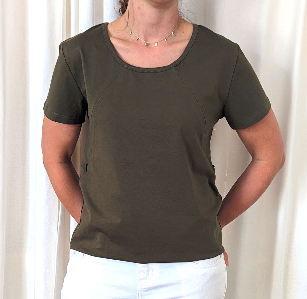 Breastfeeding T-shirt in khaki with zip breastfeeding access