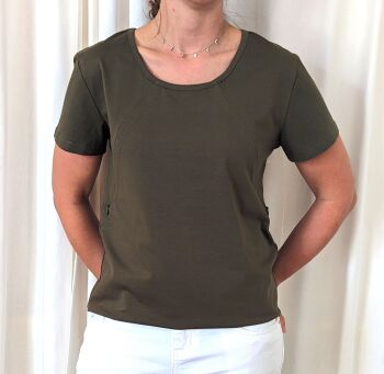 Breastfeeding T-shirt in khaki with zip breastfeeding access
