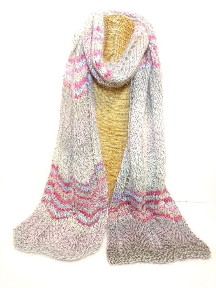 Gate and ladder scarf