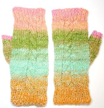  Cable Fingerless Gloves