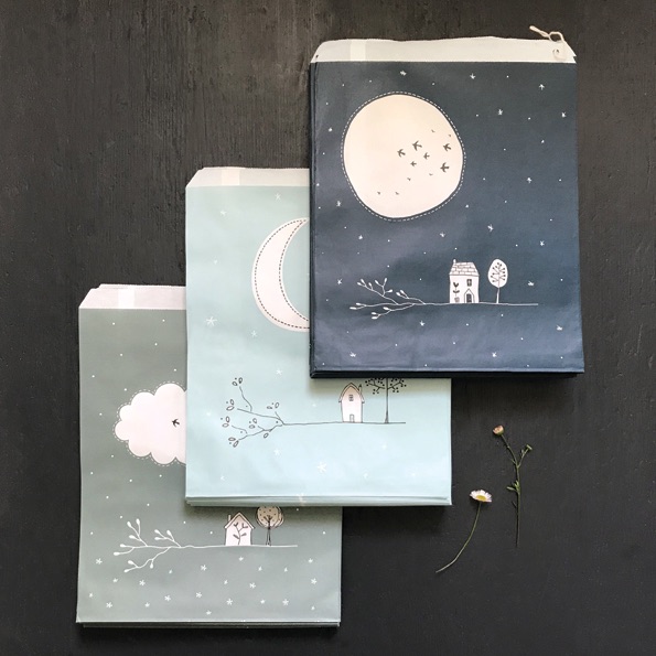 East of India Gift Bags - Full Moon Navy 10 Pieces