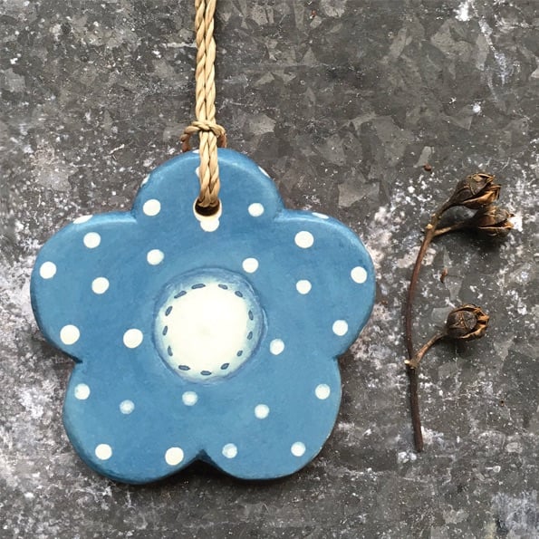 East of India Wooden Flower Tag - Blue