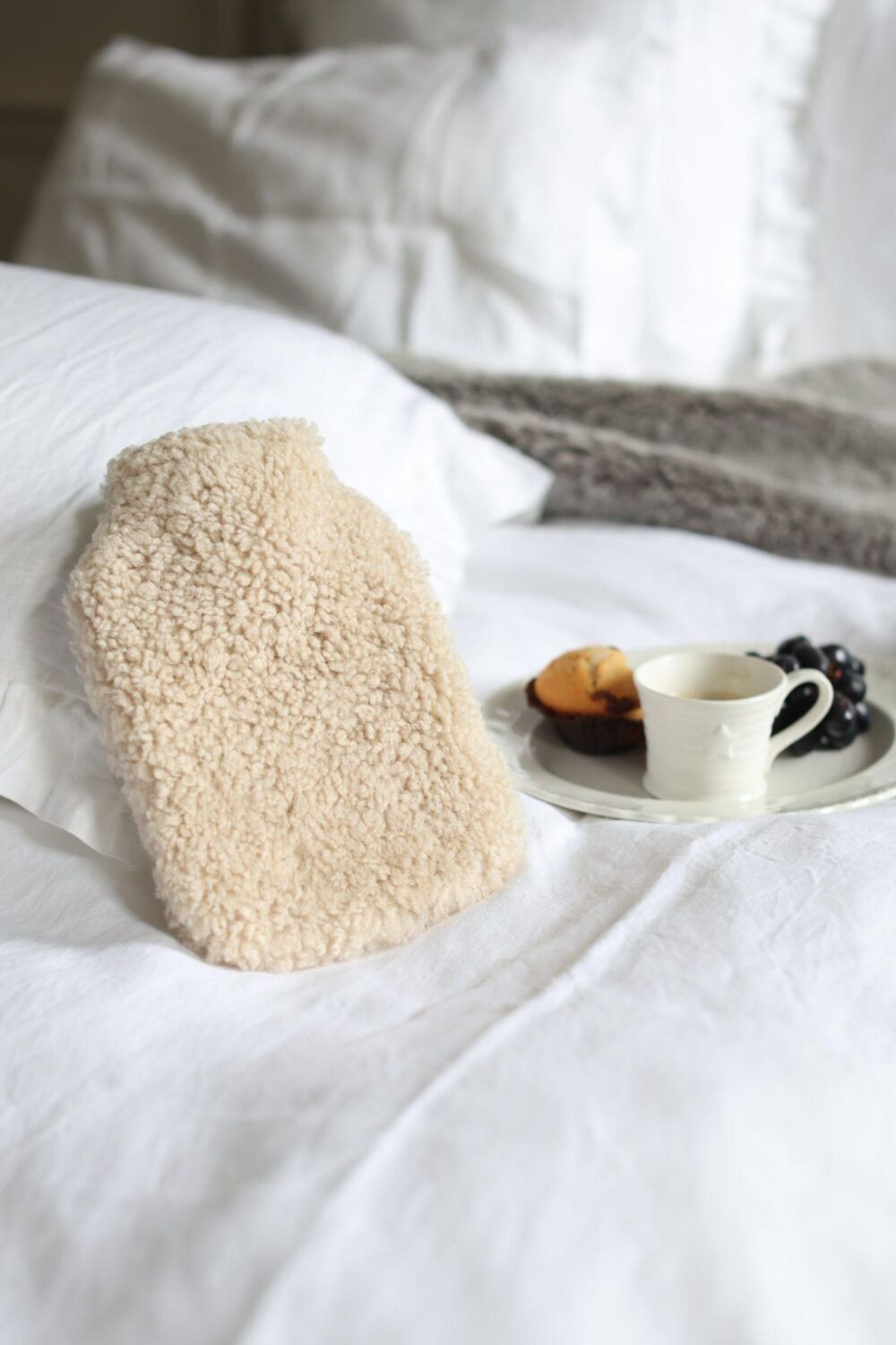 Hot Water Bottle - Swedish Moonlight Cream Medium 0.8L