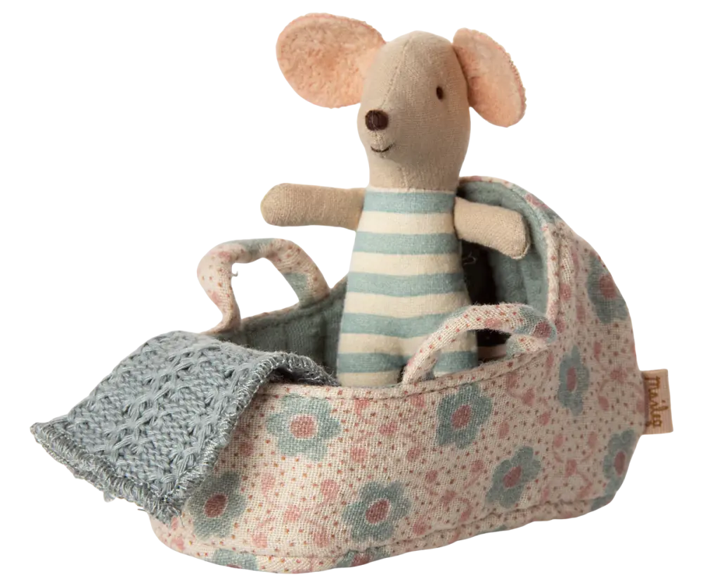 Maileg Carry Cot Baby Mouse - Blue