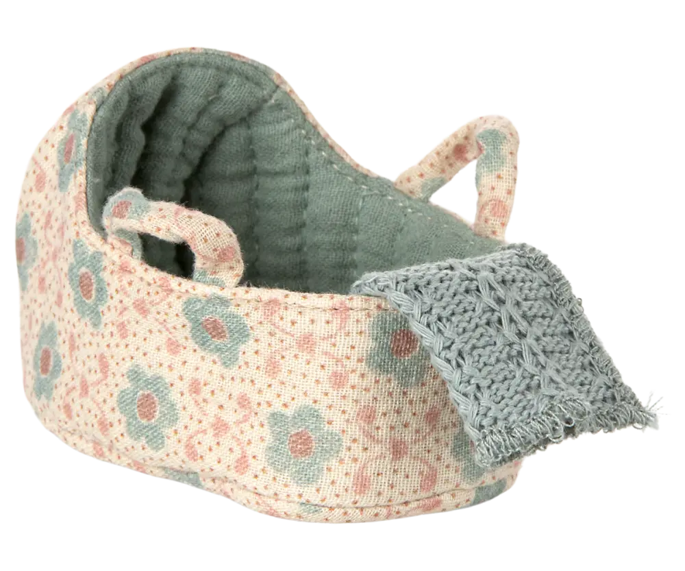 Maileg Carry Cot Baby Mouse - Blue