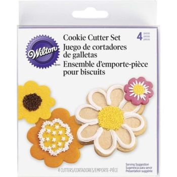 Wilton 4 Piece Blossom Flower Nesting Metal Biscuit Cutter Set