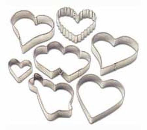 Wilton 7 Piece Hearts Metal Biscuit Cutter Set