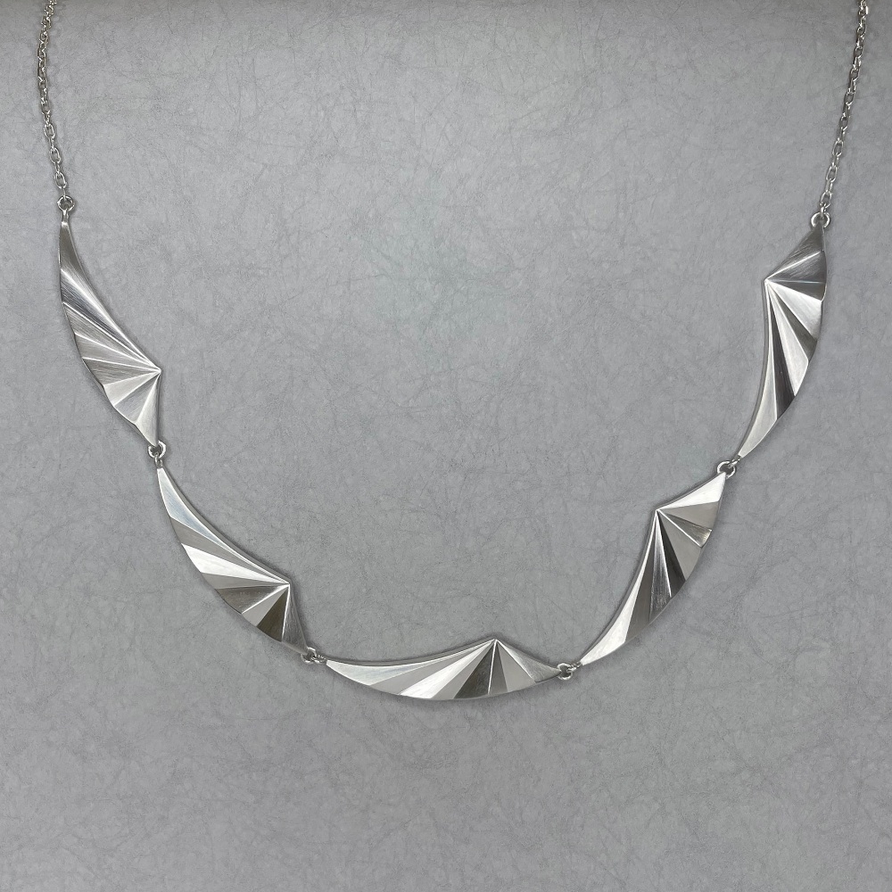 Polaris Arc Necklace, silver