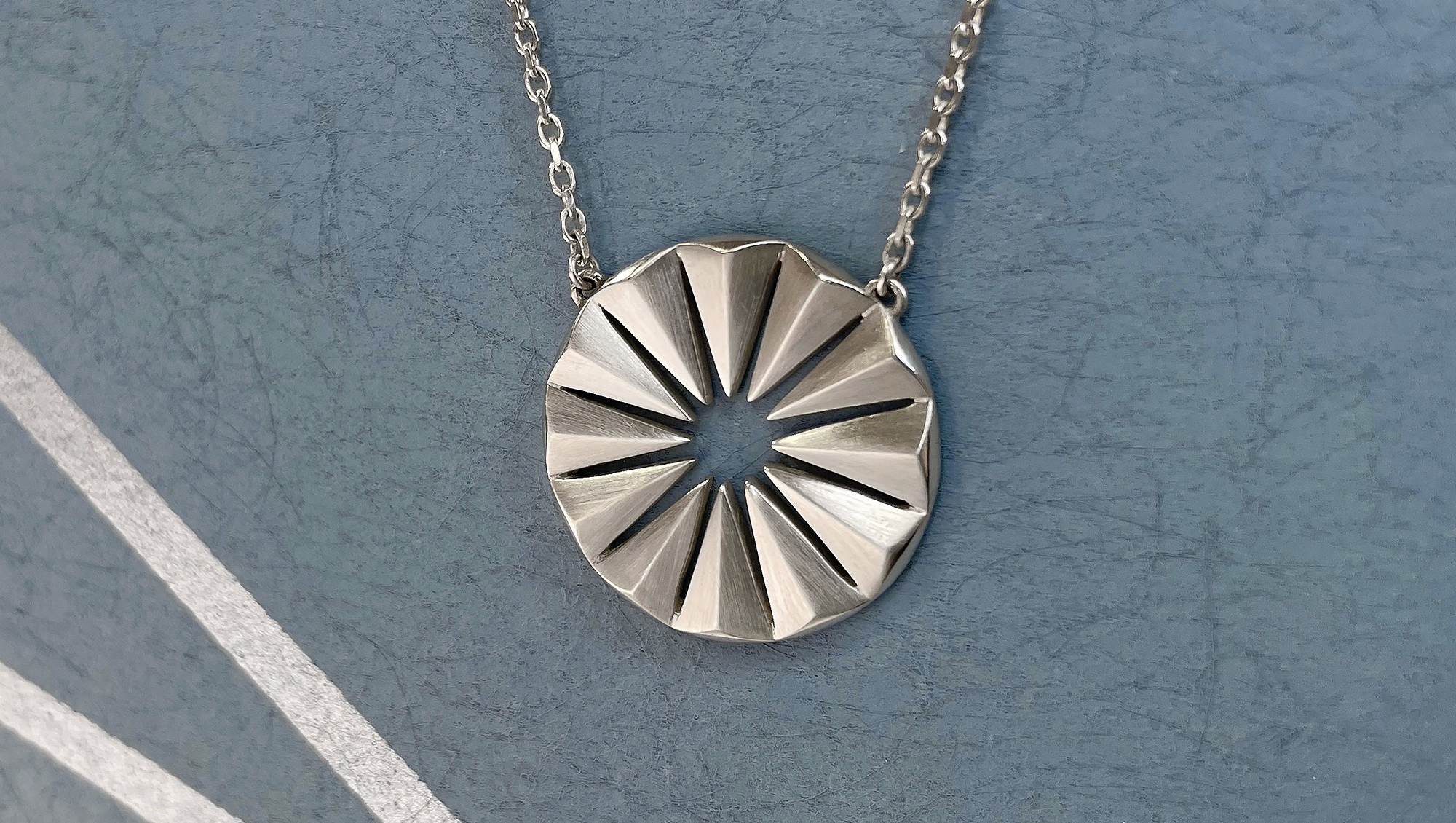 Radial Pendant