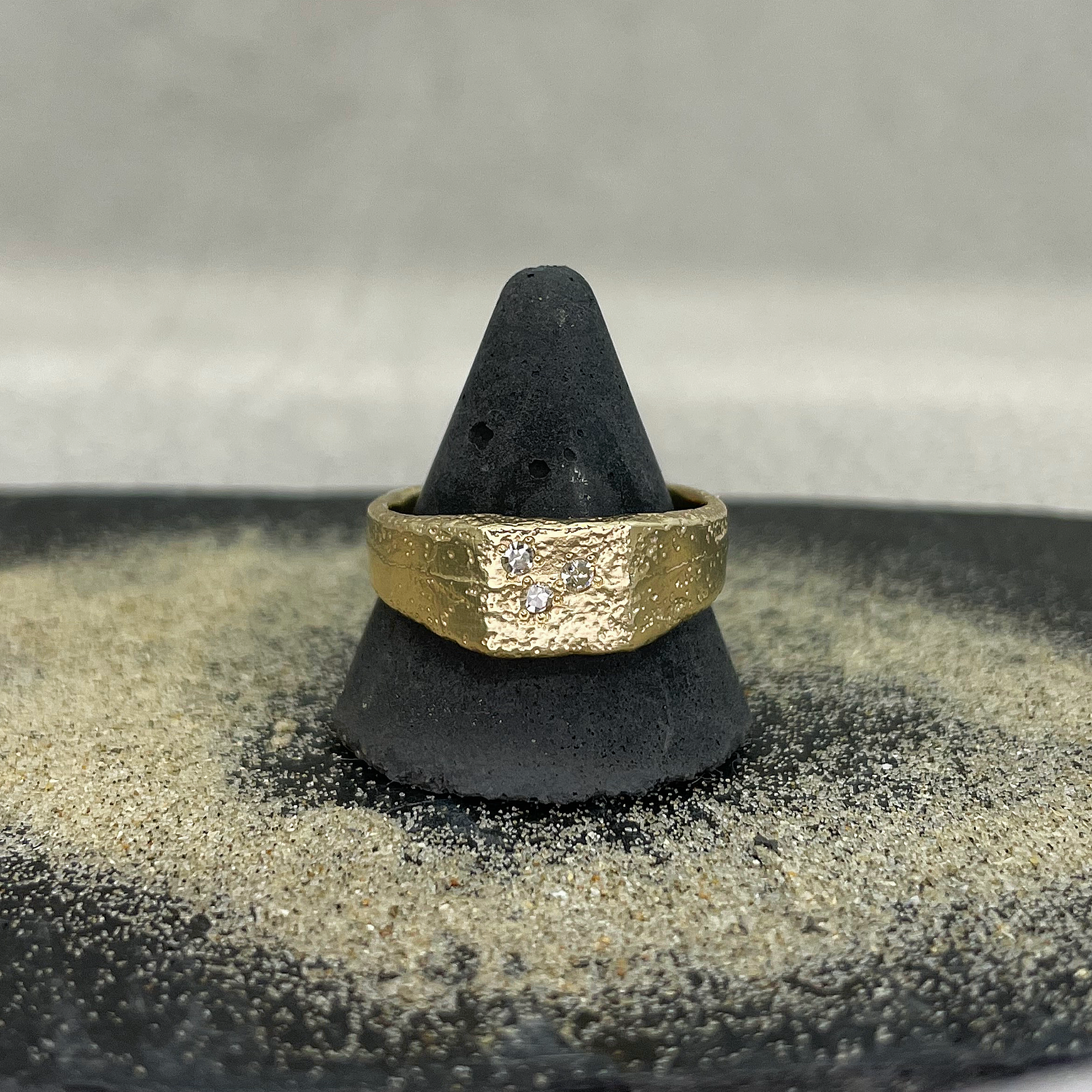 Sandcast gold signet ring with diamonds
