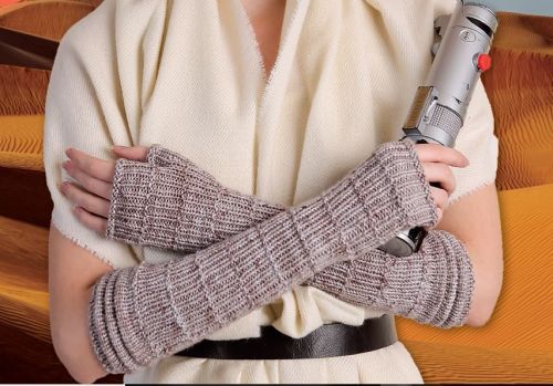 Rey Gloves by Christine Boggis