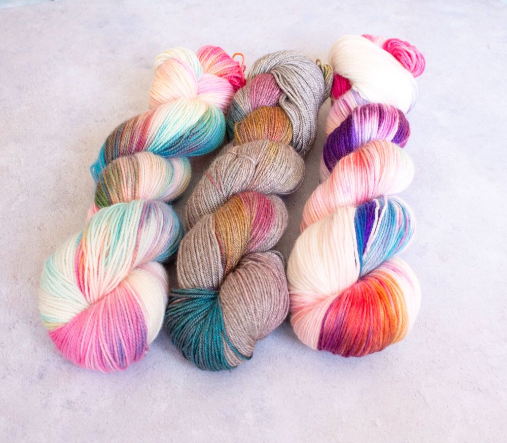 AT ~ 4ply Sock