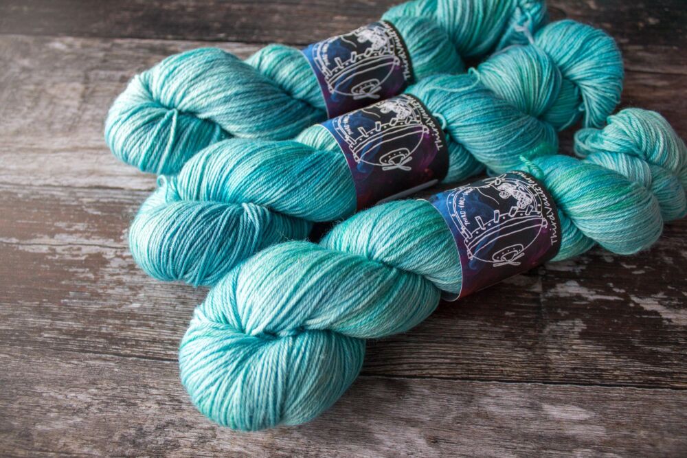 Naiad - 4ply & sock