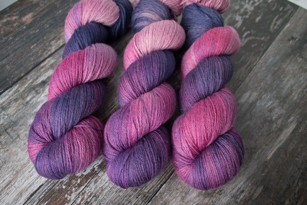Garnet ~ Non Sw yarn