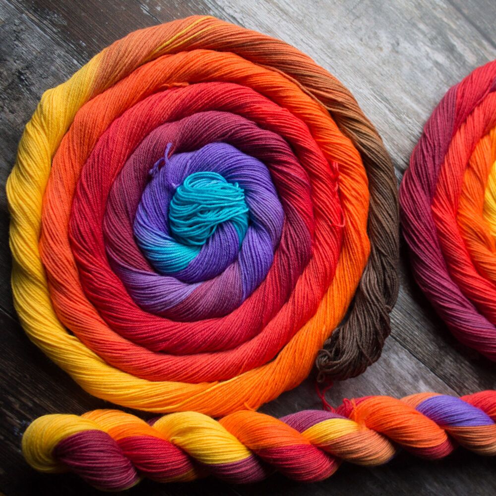 Anatomy of Flame - Self striping sock