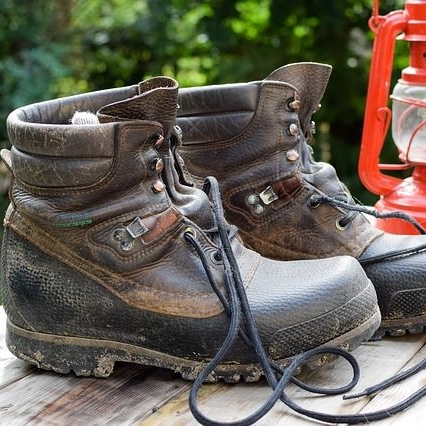 FOOTWEAR