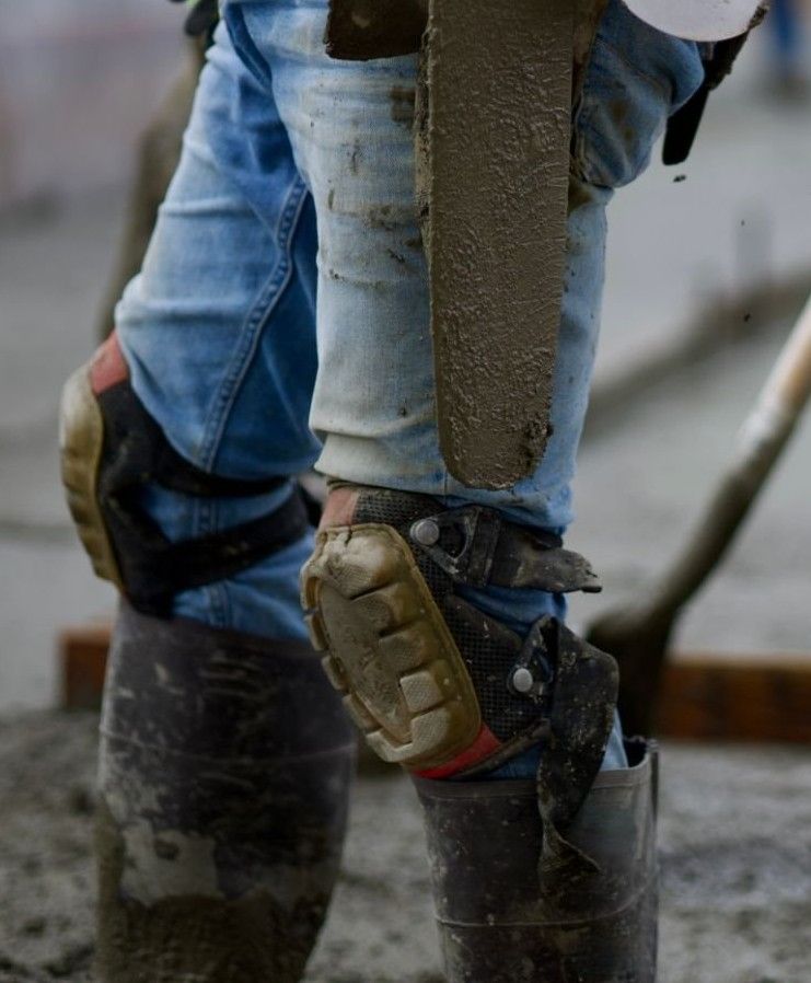 KNEE PADS