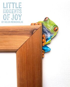 TREE FROG (RIGHT CORNER)