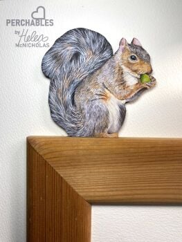 SQUIRREL (LOOKING RIGHT)