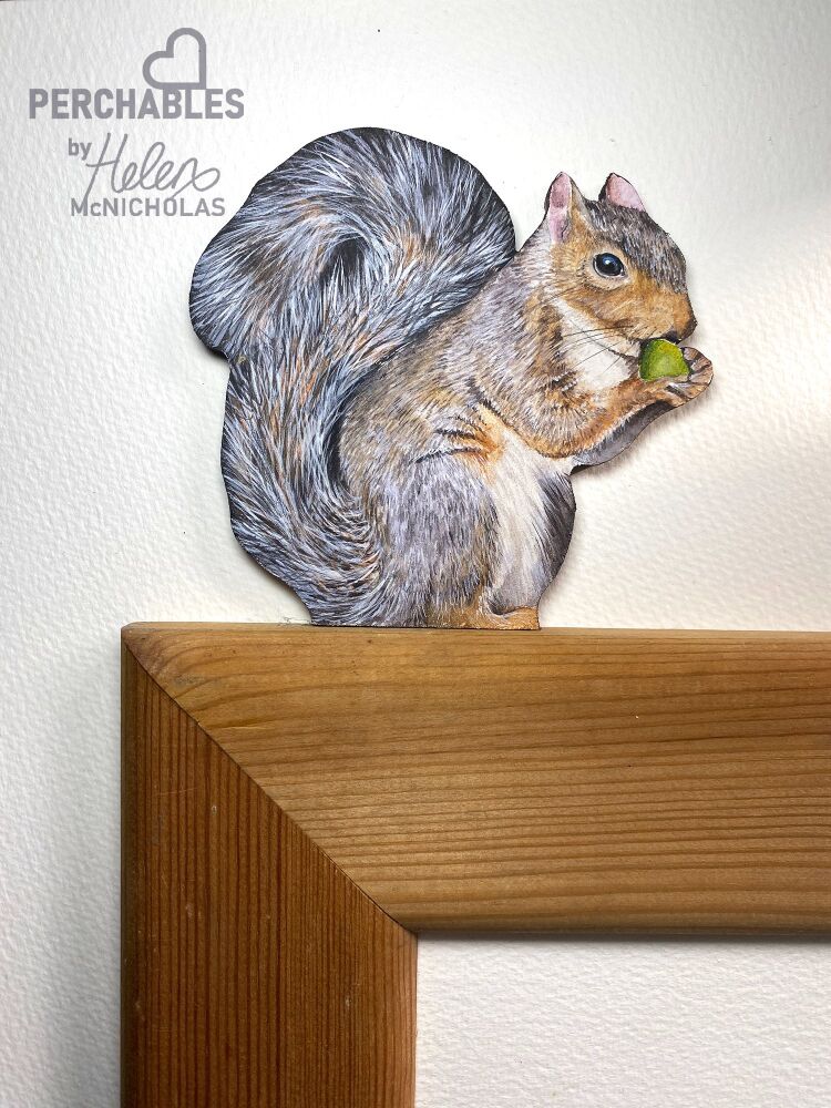 SQUIRREL (LOOKING RIGHT)