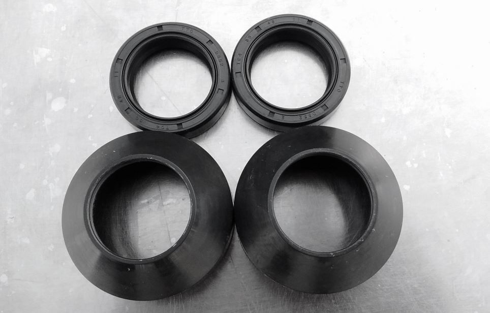 Fork Oil Seals & Dust Seals for BMW R 1100 GS & BMW R 1100 RS