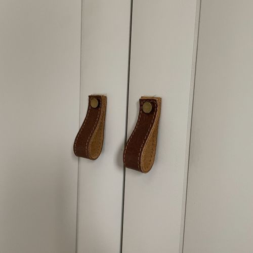 Guest bedroom handles