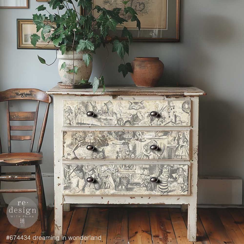 Decoupage Tissue Paper - Dreaming in Wonderland