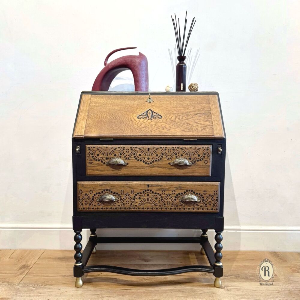 Solid Oak Writng Bureau