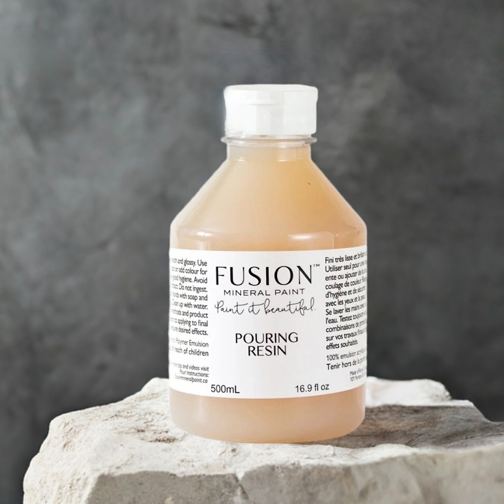Pouring Resin