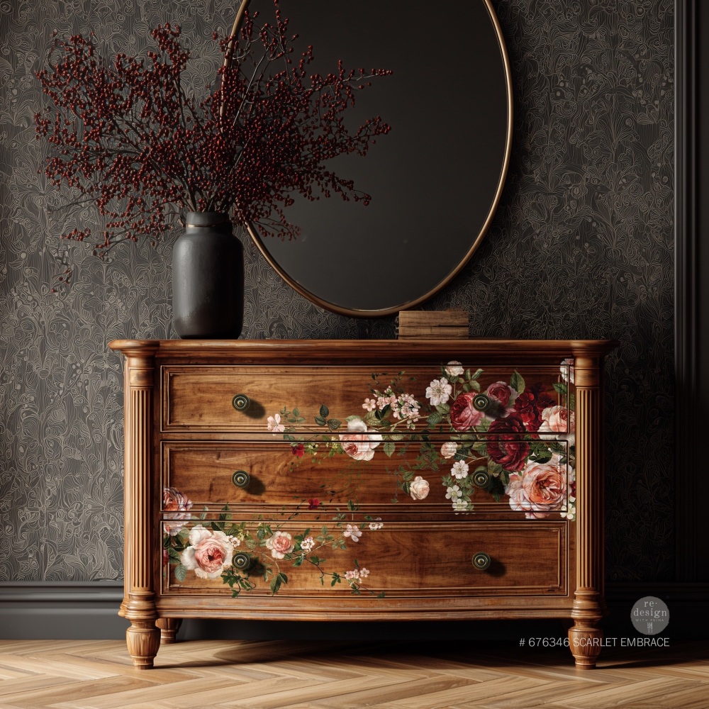 Decor Transfer - Scarlet Embrace
