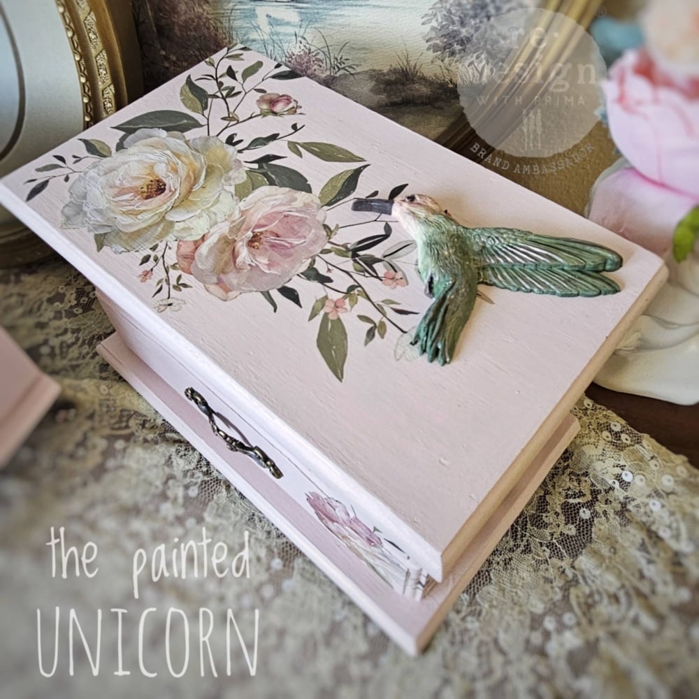 Decor Mould - Bloom & Flutter