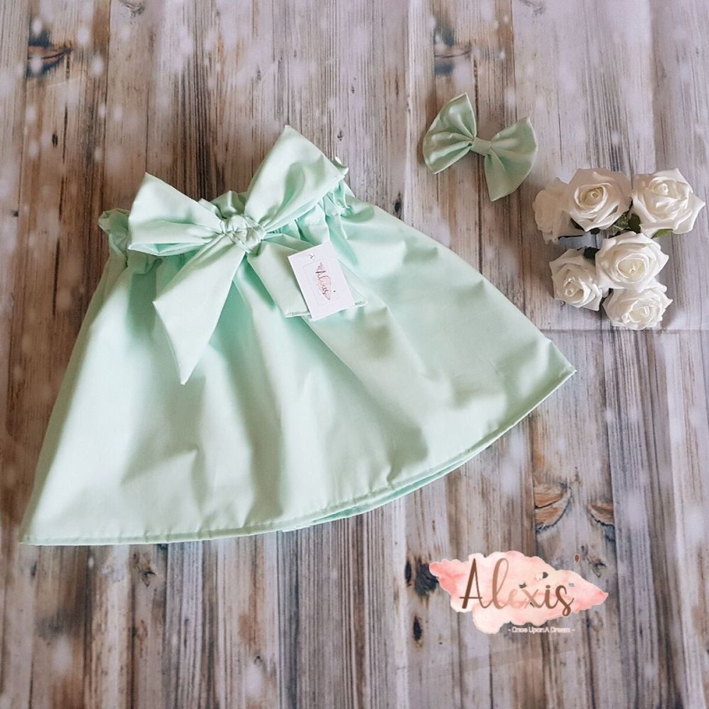 Mint green high waisted skirt 