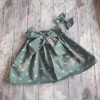 Olive feather high waisted skirt 