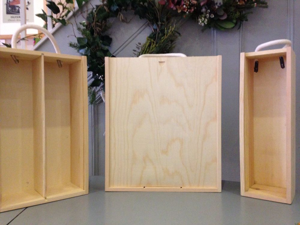 Wooden Wine Boxes 