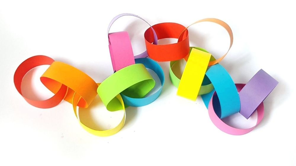 Rainbow Paper Chain from LIFE is better in COLOUR