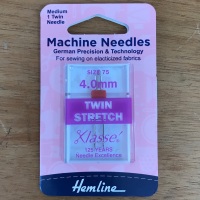 Hemline Machine Needles - Twin 