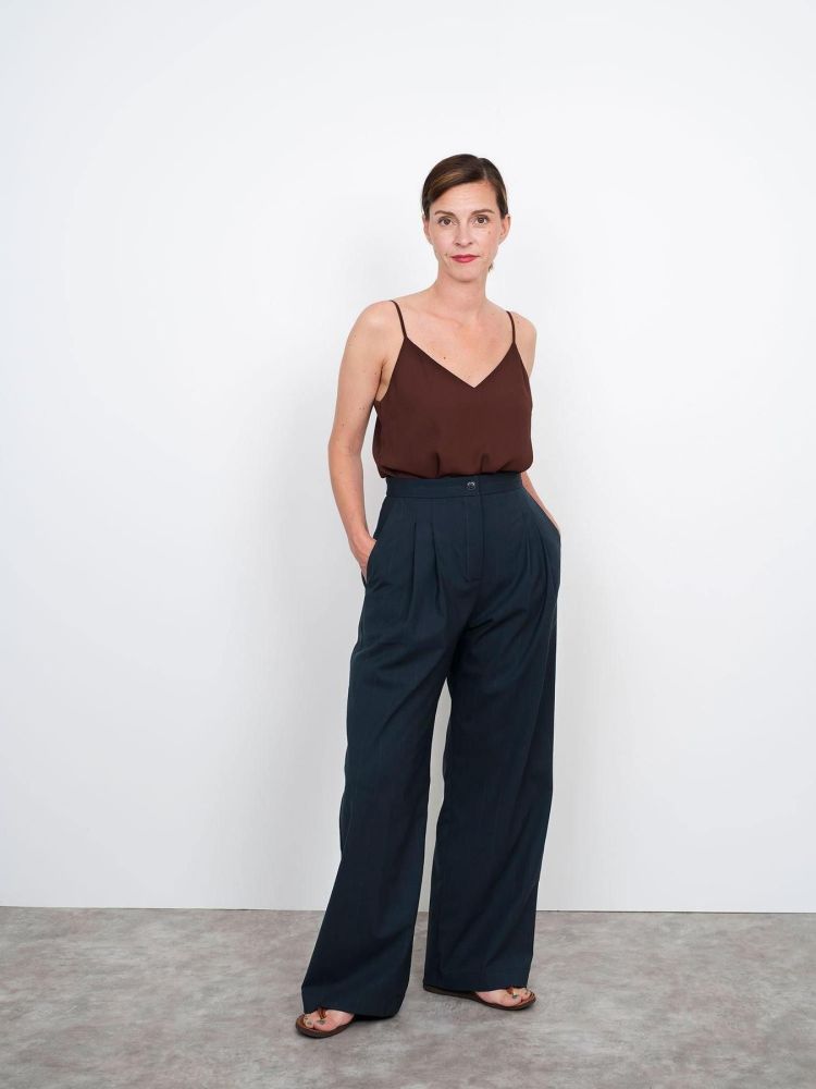 Assembly Line - High waisted Trousers XS-L