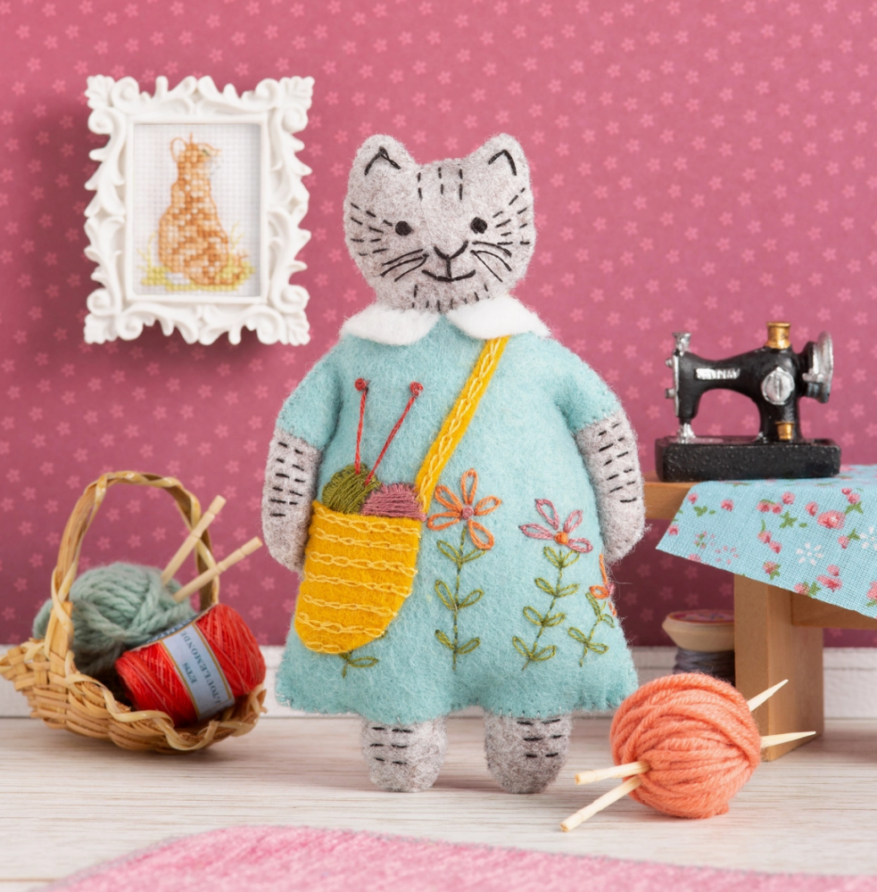 Mrs Cat Loves Knitting - Craft Kit