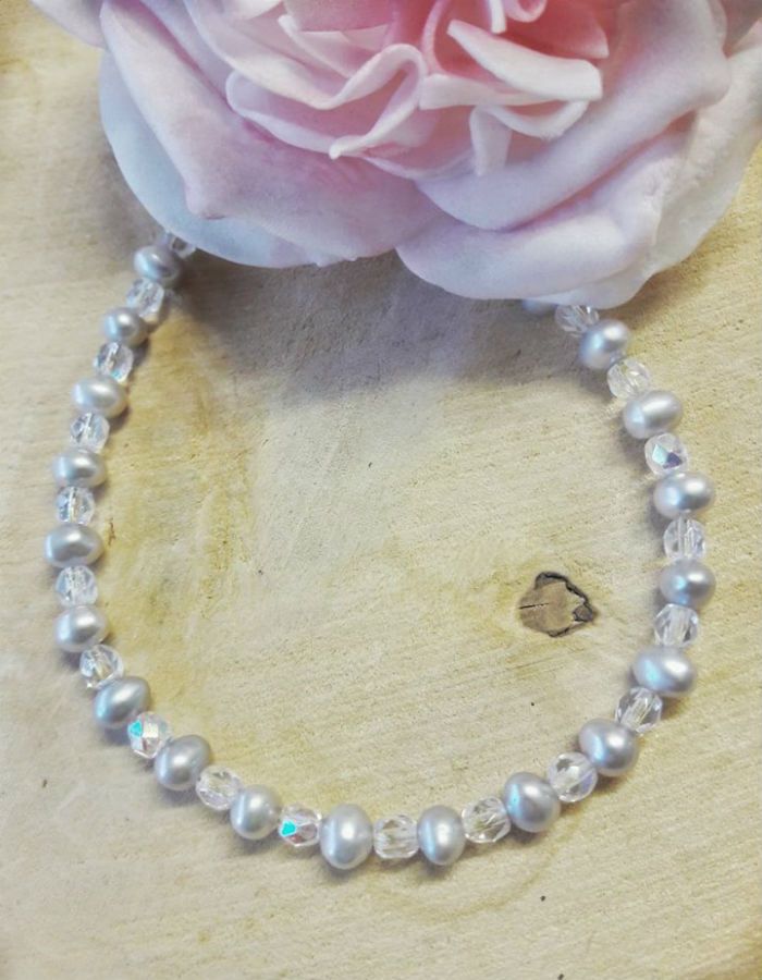 Freshwater Pearls Silver Grey with Crystals