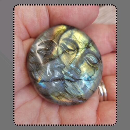 <!001-->Moon face flash Labradorite cabochon