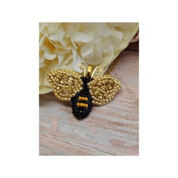 BEAD EMBROIDERY KIT & SELF PACED VIDEO TUTORIAL - GOLD MINI BEE