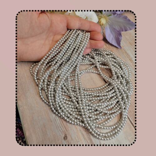 Glass pearls silver grey 4mm Bead strand