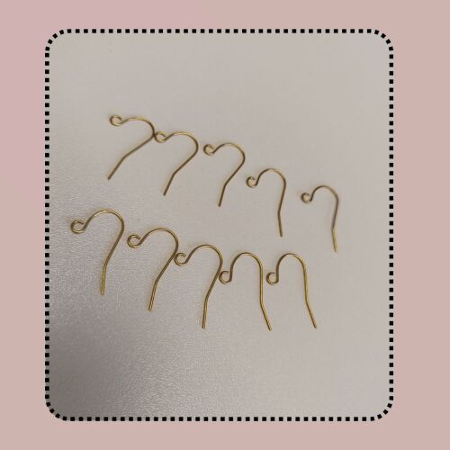 5 pairs of Gold coloured earring hooks