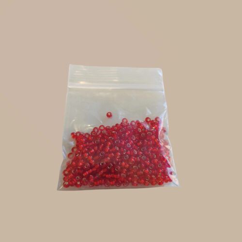 10g Czech size 8 Silver lined red
