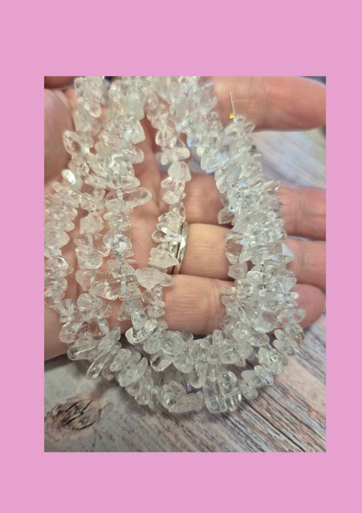 <!-- 001 -->7.5 inch approx strand clear quartz gemstone chips