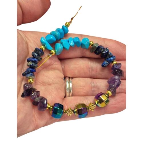 <!-- 001 -->7.25 inch approx strand amethyst, lapis Lazuli, howlite and rai