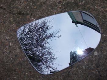 NEW GENUINE VW GOLF MK6 RIGHT DOOR HEATED  MIRROR GLASS 5K0857522D