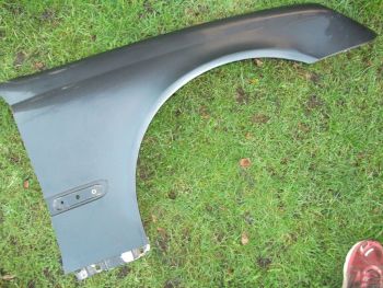 MERCEDES BENZ W203 CLASSIC RIGHT DRIVER SIDE WING GREY 753